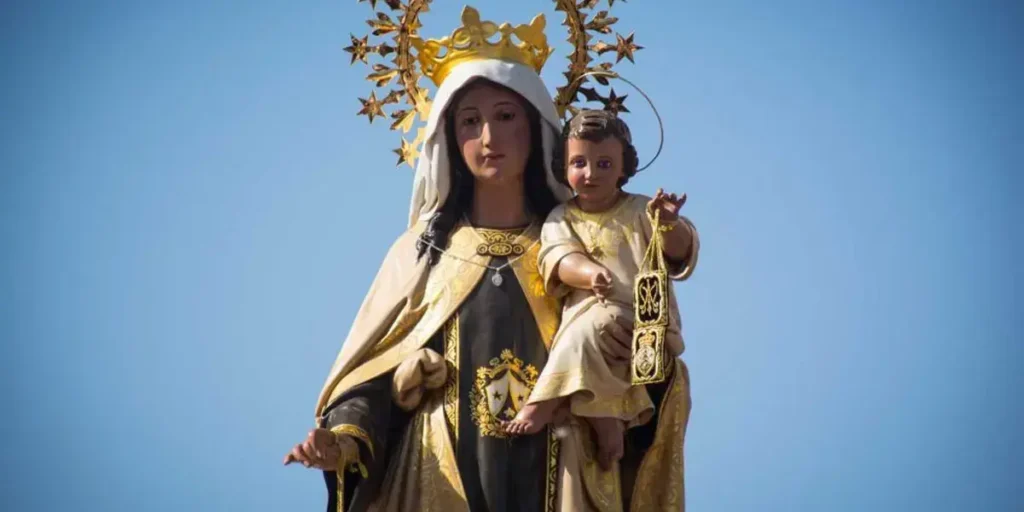 Festa de Nossa Senhora do Carmo (16 de julho) - História e devoção à padroeira do Monte Carmelo.