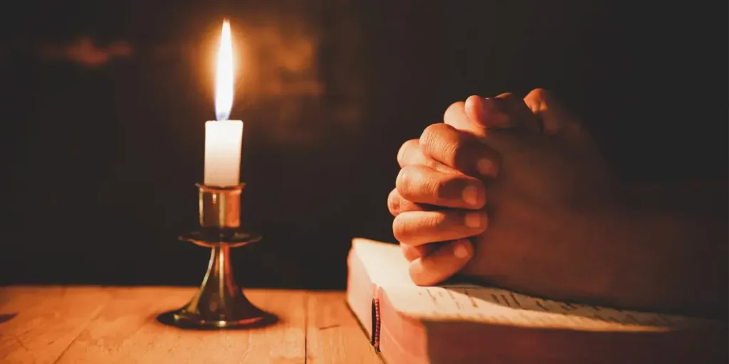 O Sábado Santo: A Vigília Pascal e o Silêncio Sagrado.